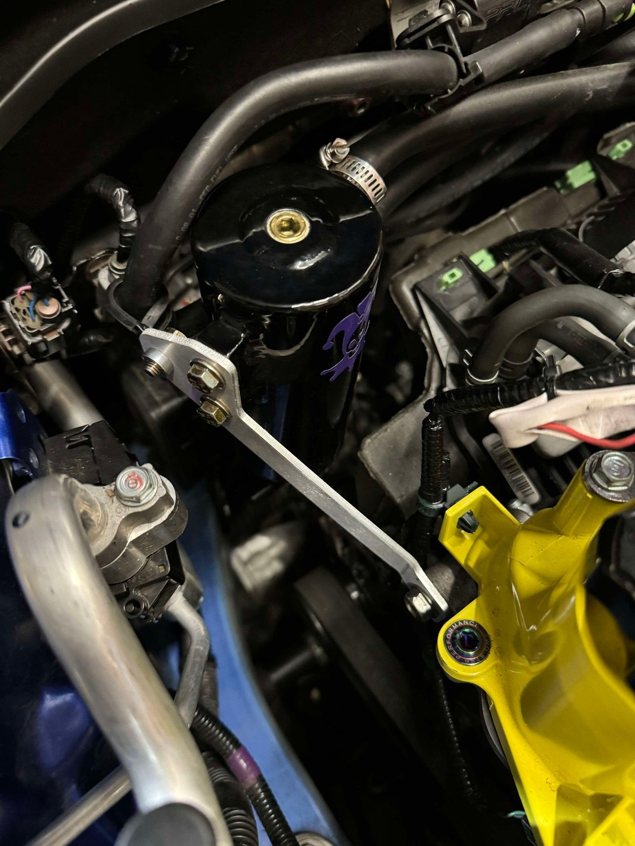 Honda Civic gen 11 oil catch can installed