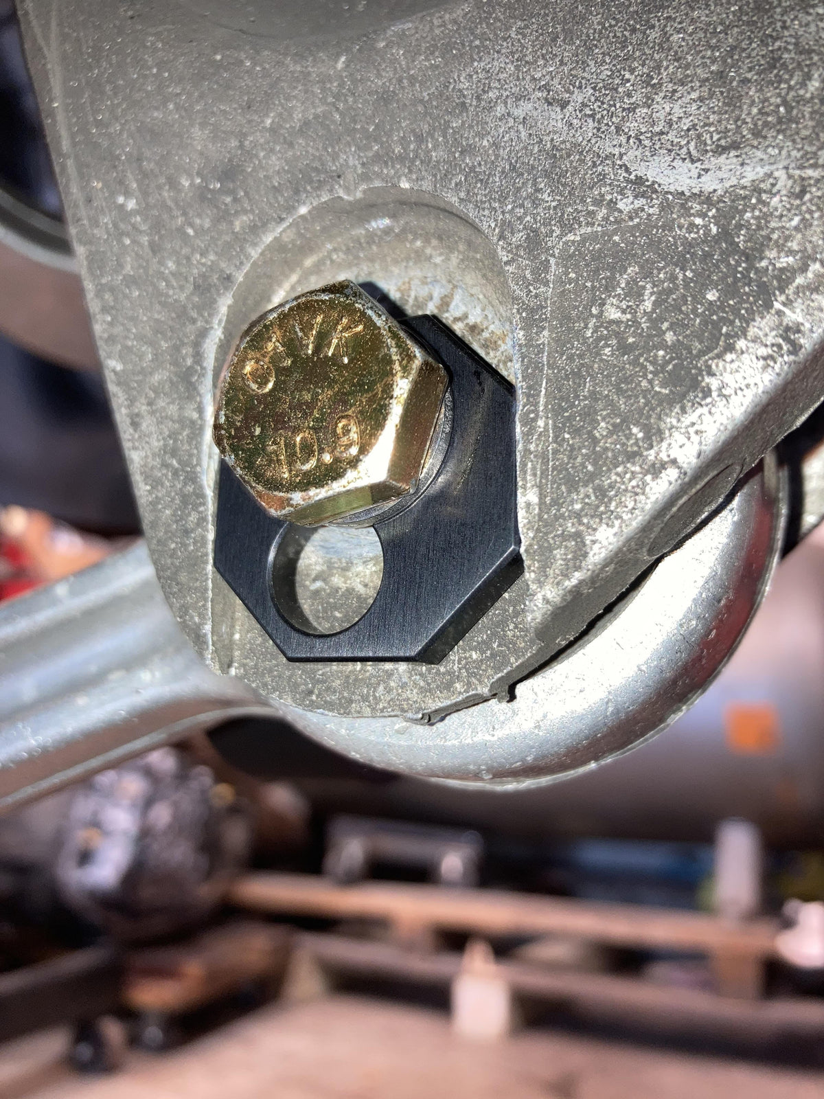Alignment Lock Installation Mitsubishi Evo 8/9 Rear Camber Alignment Locks